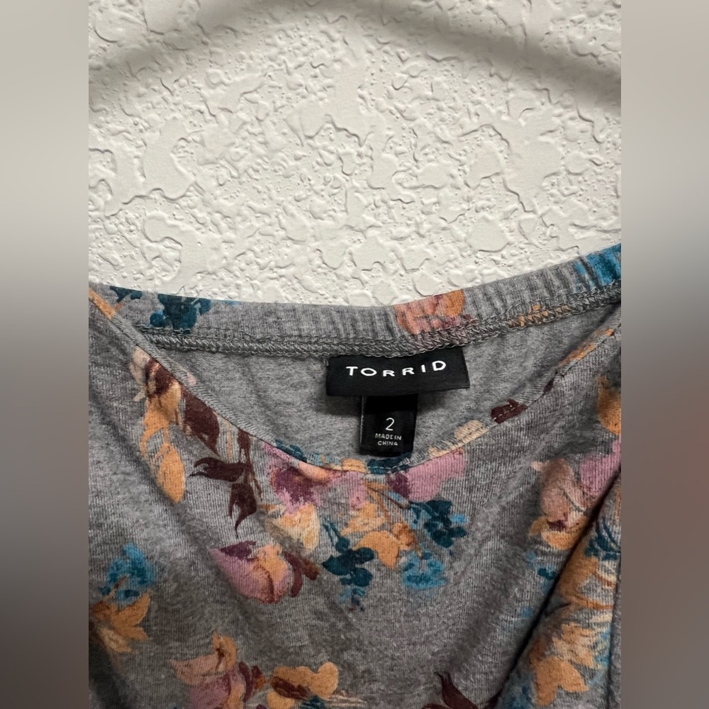 *Torrid Maxi Jersey Tiered Strappy Dress Grey Floral Size 2 2X - Picture 6 of 11